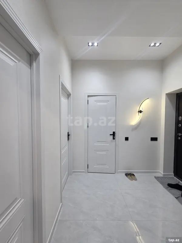 Satılır 2 otaqlı yeni tikili 68 m²