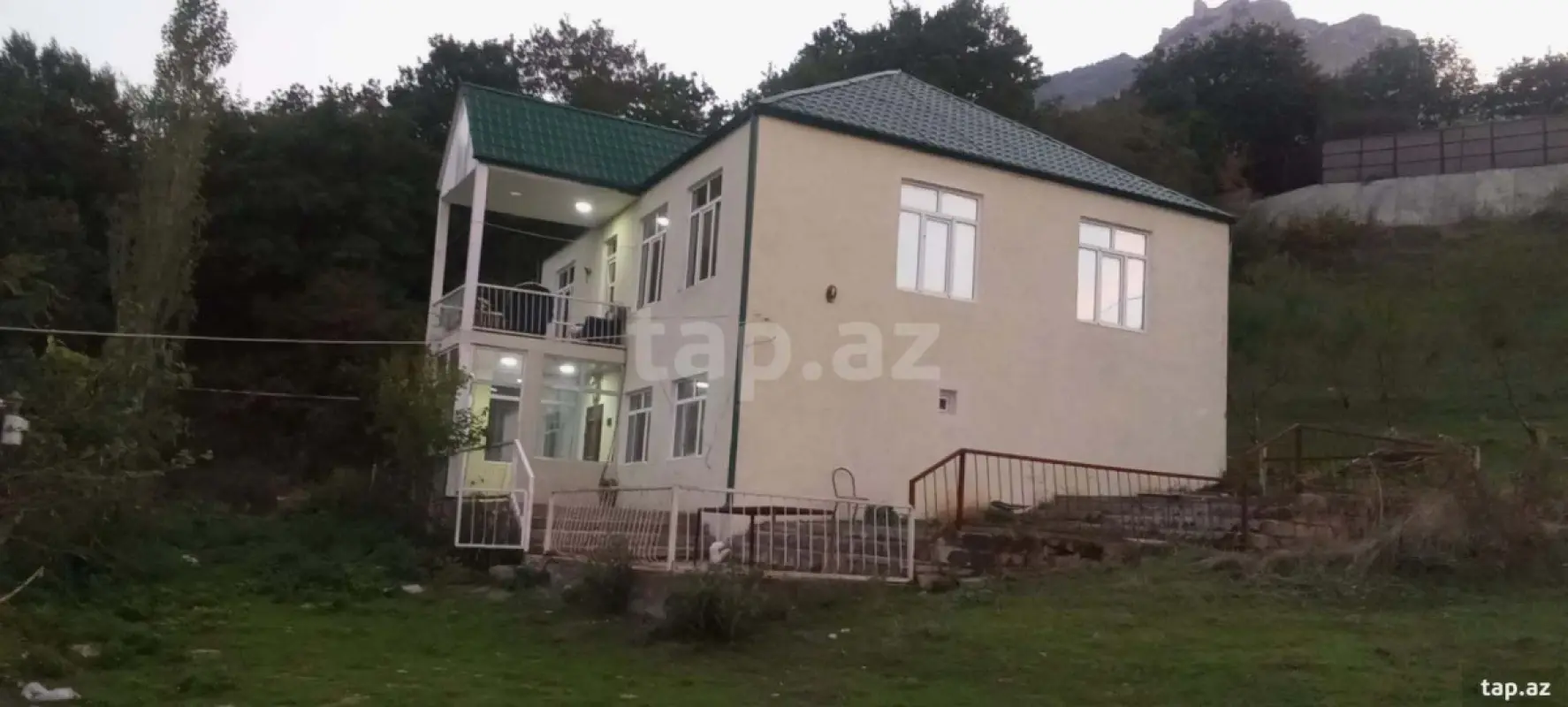 Satılır 5 otaqlı yeni tikili 225 m²