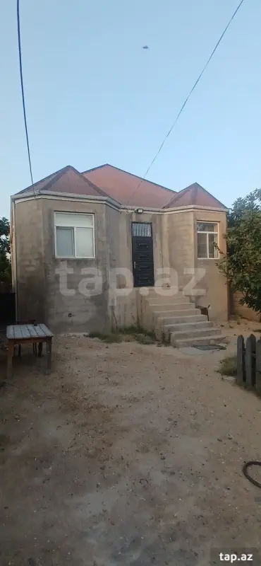 Kirayə verilir 4 otaqlı həyət evi 140 m²