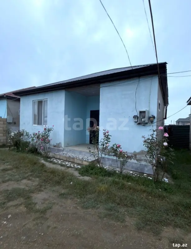 Satılır 2 otaqlı həyət evi 80 m²