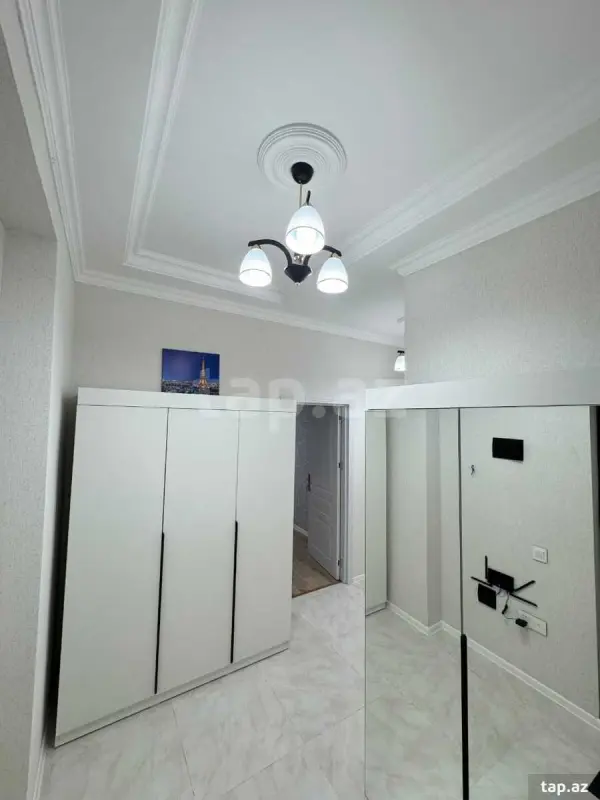 Kirayə verilir 2 otaqlı yeni tikili 75 m²