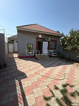 Satılır 2 otaqlı həyət evi 70 m² — Bakı, Binəqədi 2 otaq 70.00 m²