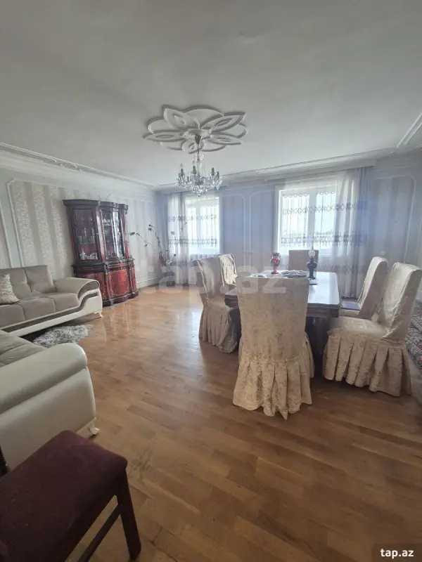 Satılır 3 otaqlı mənzil 90 m²