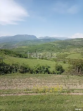 Satılır torpaq sahəsi — Quba