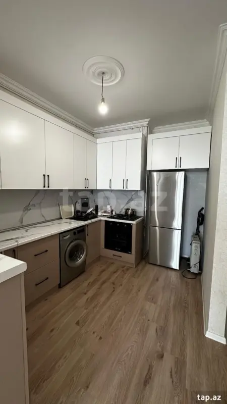 Kirayə verilir 2 otaqlı yeni tikili 80 m²