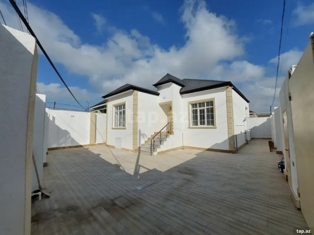 Satılır 3 otaqlı həyət evi 230 m²