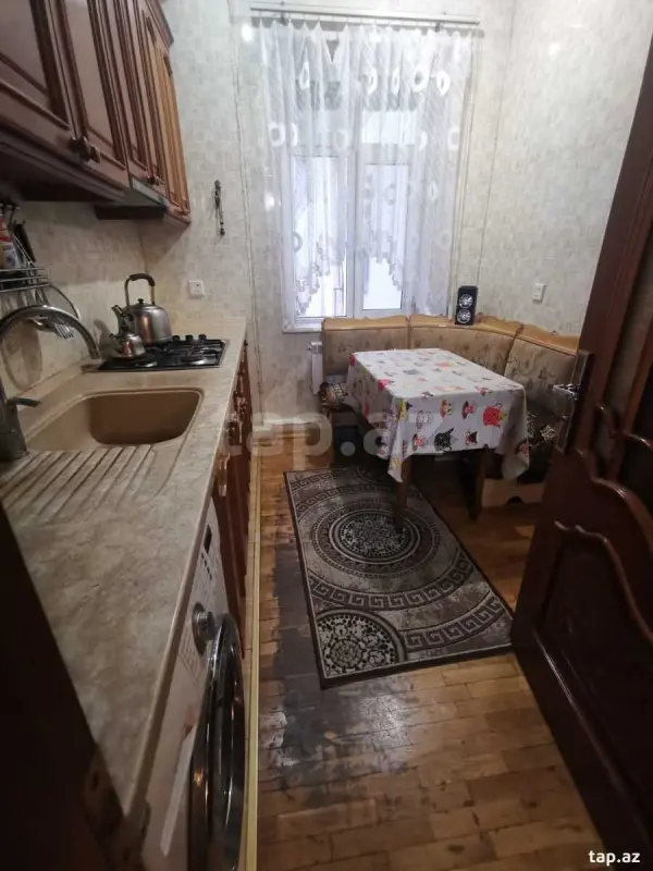 Kirayə verilir 4 otaqlı yeni tikili 120 m²