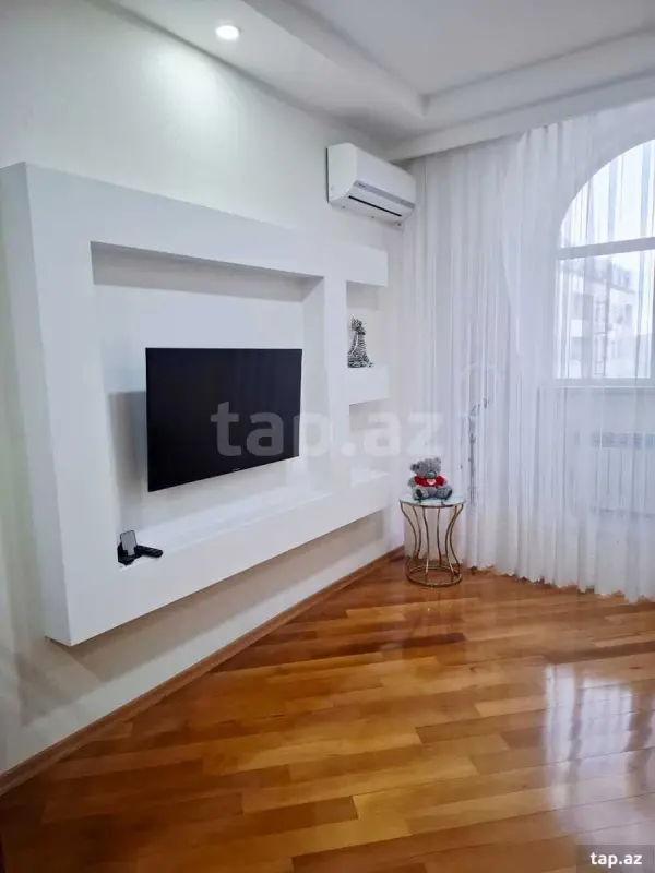 Satılır 2 otaqlı yeni tikili 55 m²
