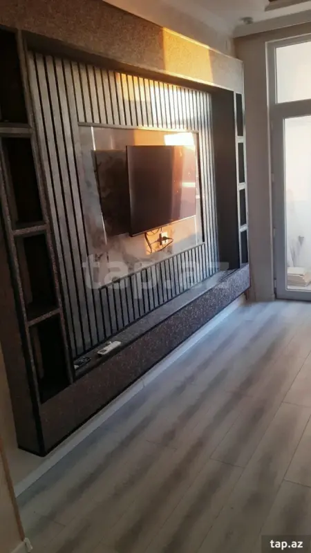 Kirayə verilir 2 otaqlı yeni tikili 80 m²