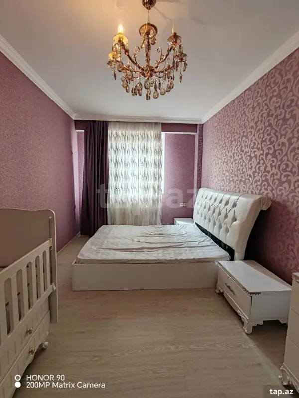 Kirayə verilir 2 otaqlı yeni tikili 70 m²