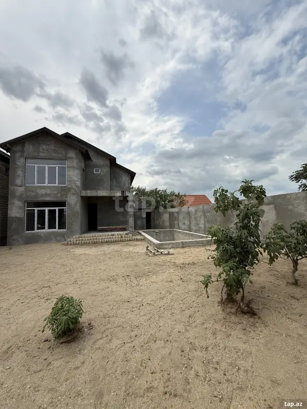 Satılır 4 otaqlı həyət evi 170 m²