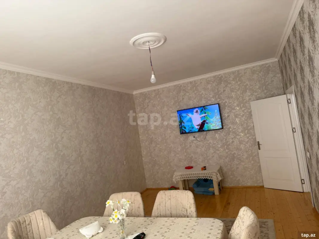 Satılır 3 otaqlı həyət evi 200 m²