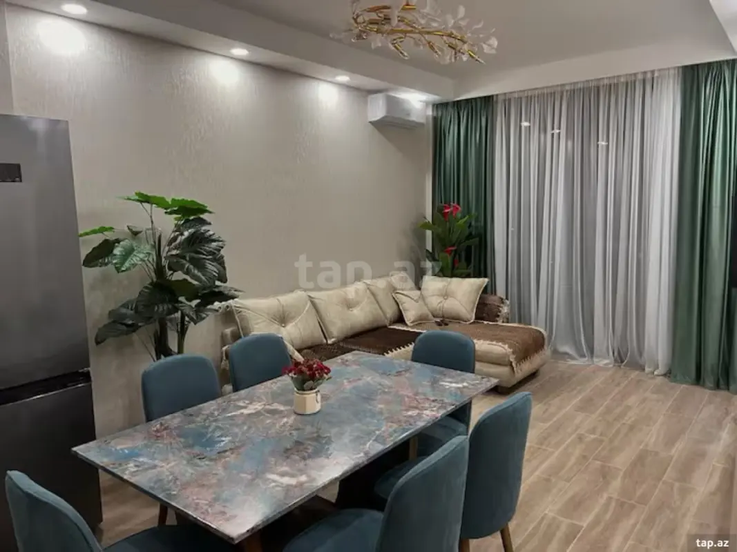 Kirayə verilir 2 otaqlı yeni tikili 75 m²