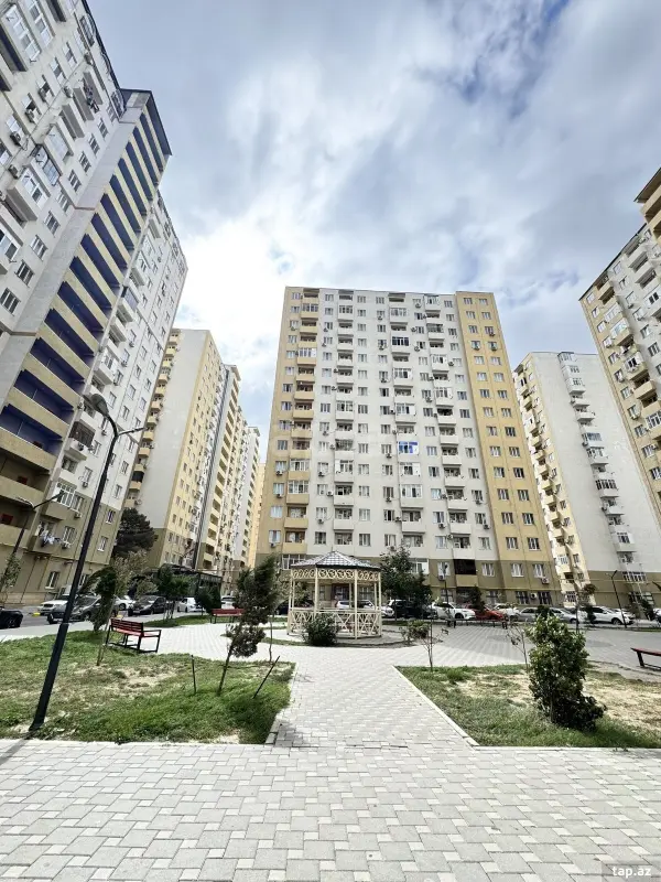 Satılır 2 otaqlı yeni tikili 66 m²