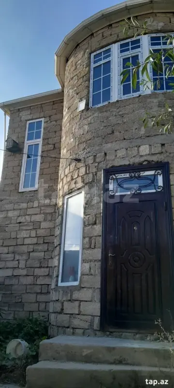 Satılır 7 otaqlı həyət evi 220 m²