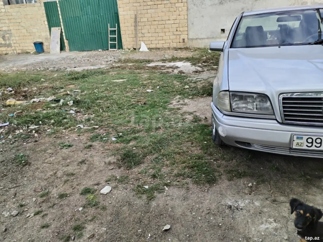 Satılır 3 otaqlı həyət evi 33 m²