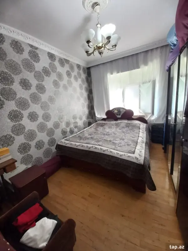 Kirayə verilir 4 otaqlı mənzil 10 m²