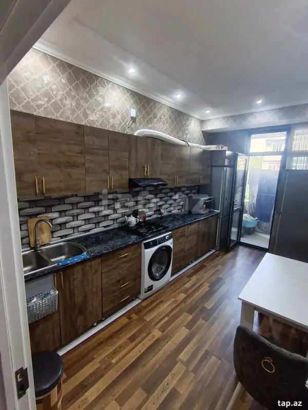 Satılır 3 otaqlı yeni tikili 73 m²