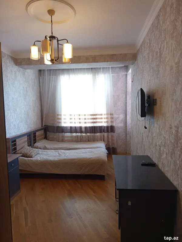 Kirayə verilir 3 otaqlı yeni tikili 80 m²