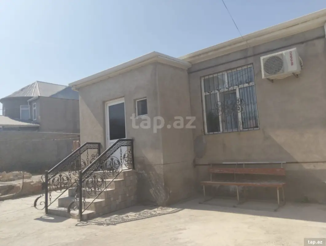 Satılır 3 otaqlı həyət evi 100 m²
