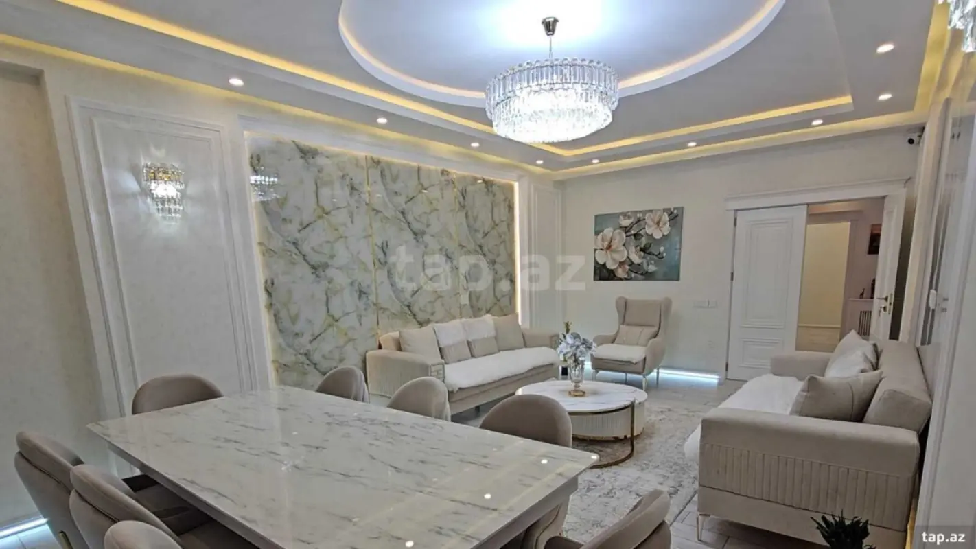 Kirayə verilir 3 otaqlı yeni tikili 140 m²