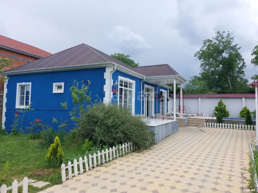 Kirayə verilir 4 otaqlı həyət evi 130 m²