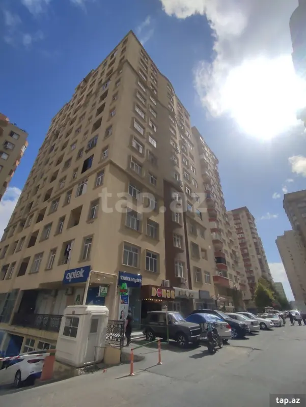 Satılır 3 otaqlı yeni tikili 112 m²