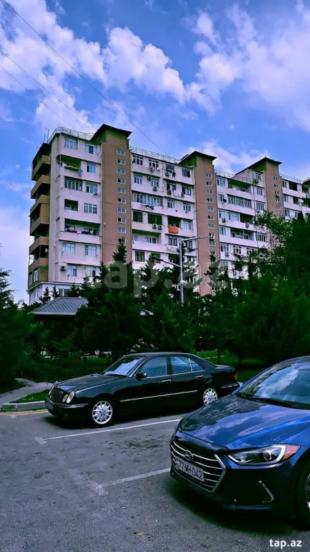 Satılır 4 otaqlı mənzil 100 m²