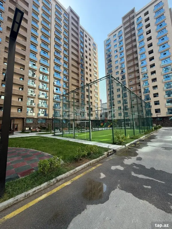 Kirayə verilir 2 otaqlı yeni tikili 75 m²