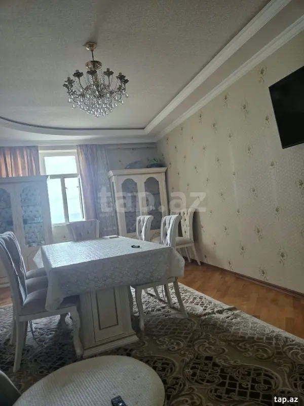 Kirayə verilir 2 otaqlı yeni tikili 92 m²