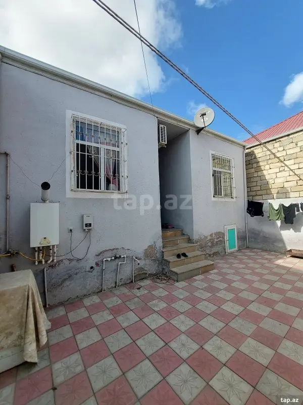 Satılır 4 otaqlı həyət evi 102 m²