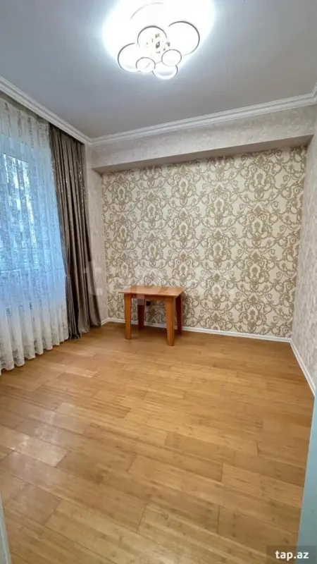 Satılır 2 otaqlı yeni tikili 45 m²
