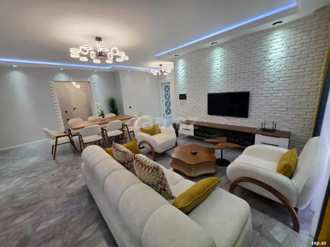 Kirayə verilir 3 otaqlı yeni tikili 148 m²