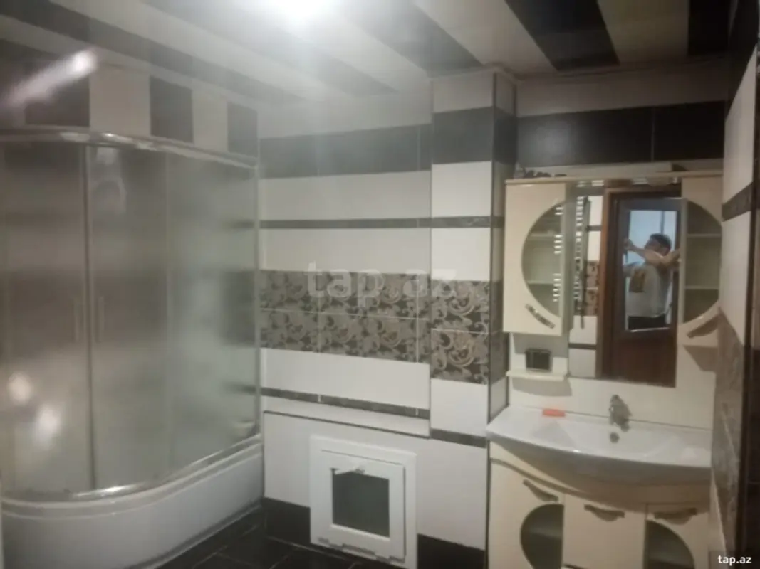 Kirayə verilir 4 otaqlı mənzil 98 m²