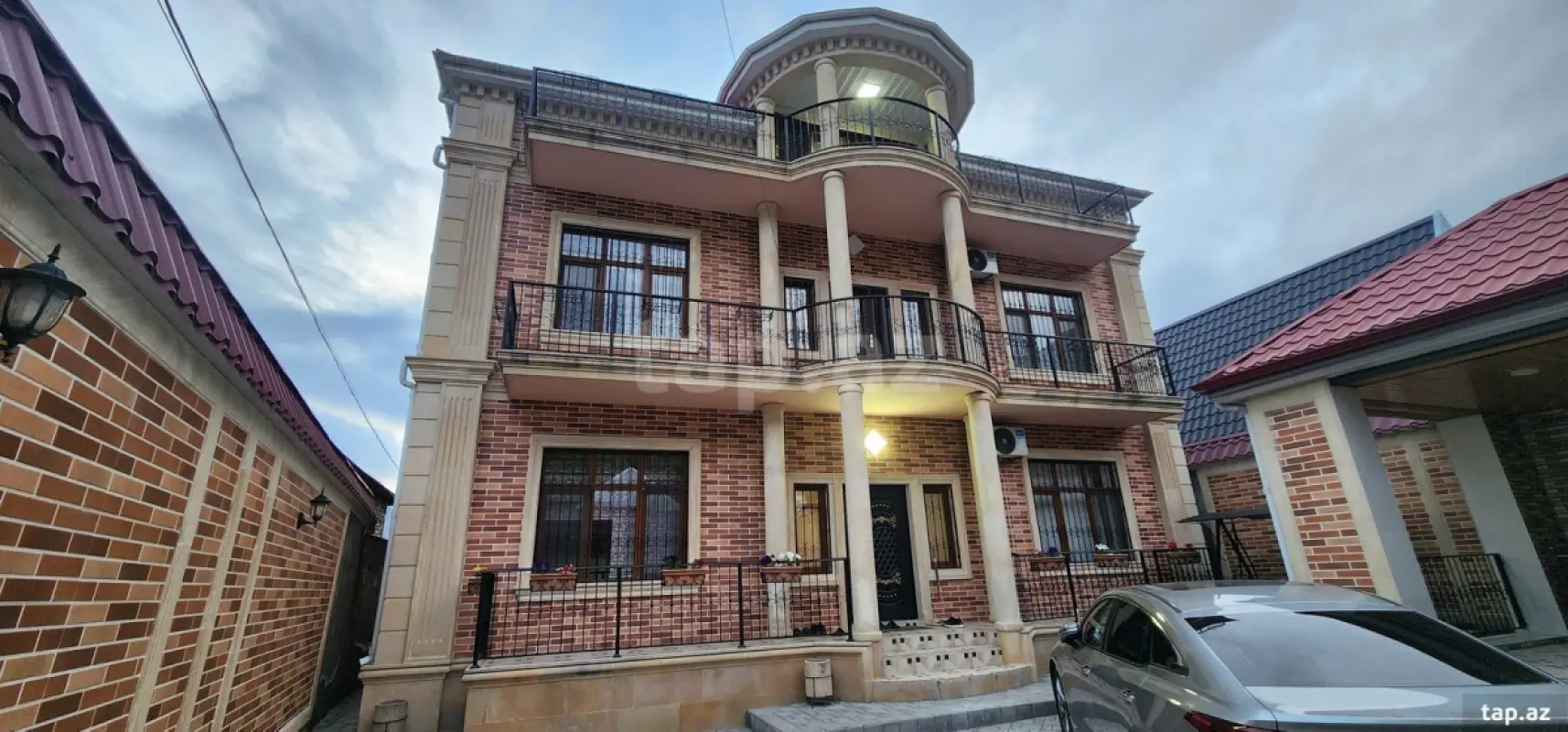 Kirayə verilir 6 otaqlı həyət evi 600 m²