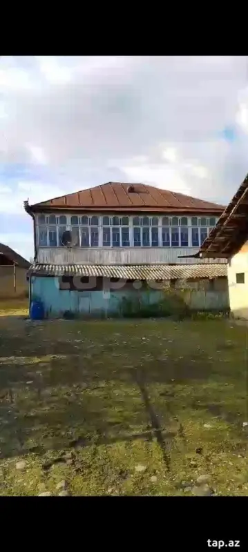 Satılır 5 otaqlı həyət evi 20 m²