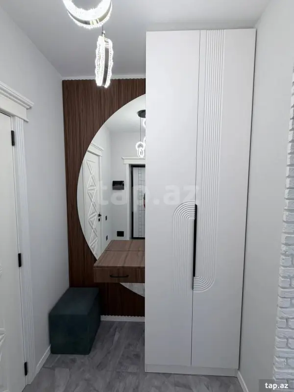 Kirayə verilir 3 otaqlı mənzil 143 m²