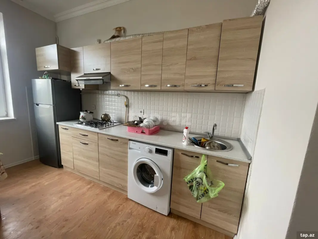 Kirayə verilir 4 otaqlı yeni tikili 127 m²