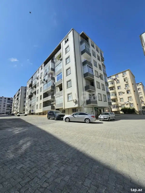 Satılır 2 otaqlı yeni tikili 72 m²