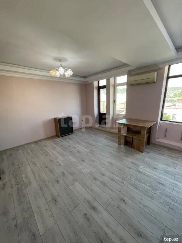 Kirayə verilir 1 otaqlı yeni tikili 35 m²