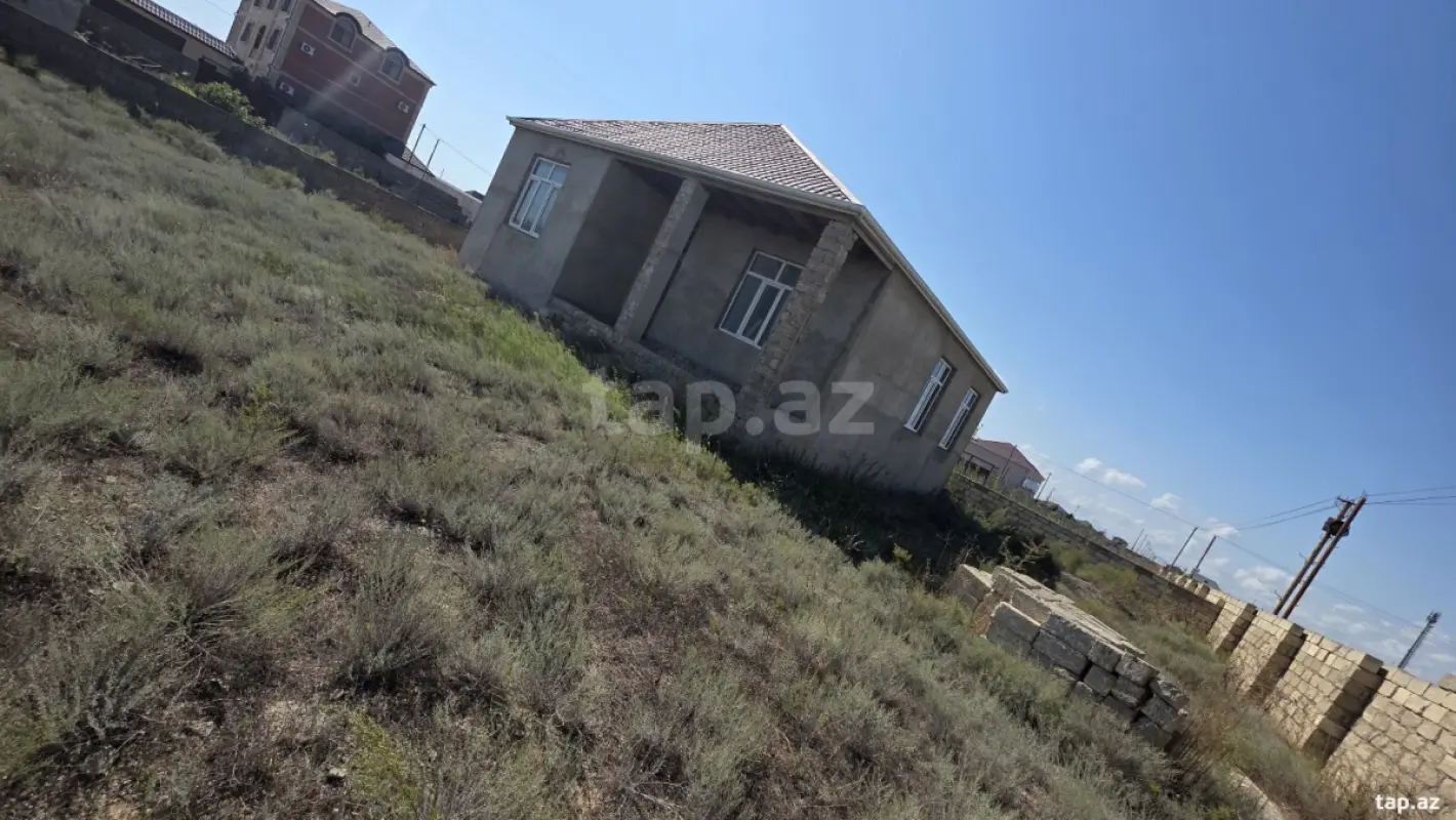 Satılır 4 otaqlı həyət evi 600 m²