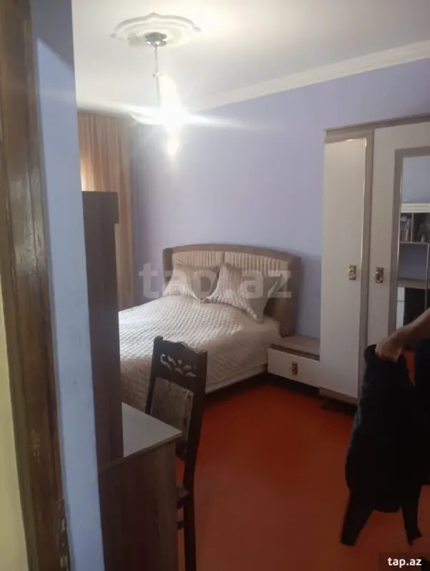 Satılır 4 otaqlı mənzil 100 m²