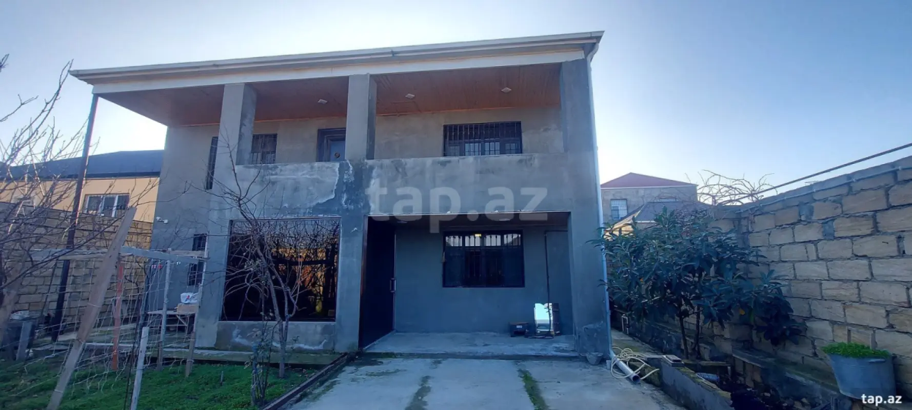 Satılır 7 otaqlı həyət evi 190 m²