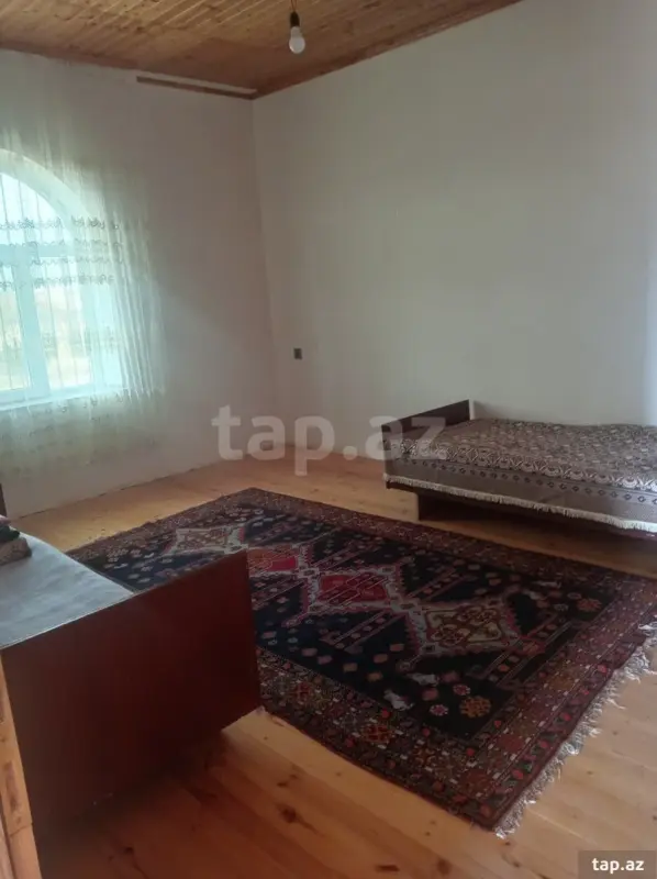 Satılır 3 otaqlı həyət evi 5 m²