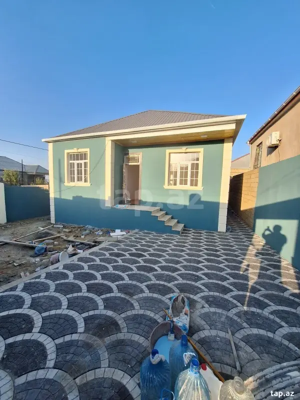 Satılır 3 otaqlı həyət evi 100 m²