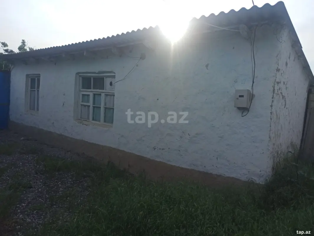 Satılır 3 otaqlı həyət evi 150 m²