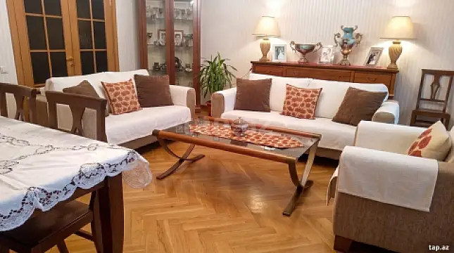 Kirayə verilir 4 otaqlı yeni tikili 120 m² — Bakı 4 otaq 120.00 m²
