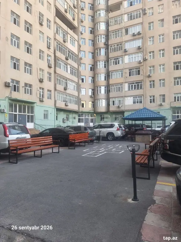 Kirayə verilir 2 otaqlı yeni tikili 112 m²