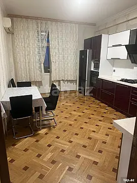 Kirayə verilir 3 otaqlı mənzil 130 m² — Bakı 3 otaq 130.00 m²
