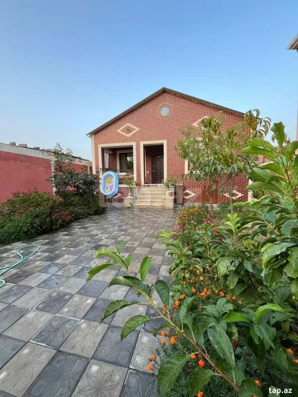 Satılır 4 otaqlı həyət evi 120 m²